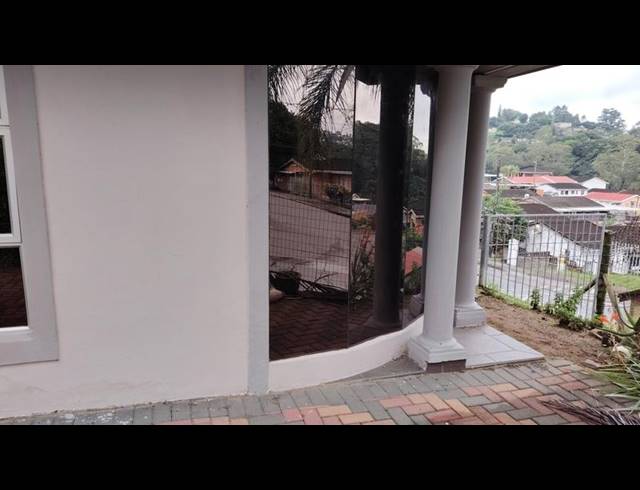 3 BEDROOM HOUSE FOR SALE IN SHALLCROSS